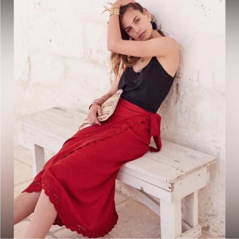 Andy Rubis Wrap Skirt Women’s size 36 Red Jupe Embroidered